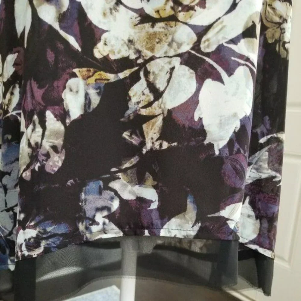 Simply Vera Vera Wang Floral Print Sleeveless Top Bodice Buttons Size Large - Picture 7 of 10
